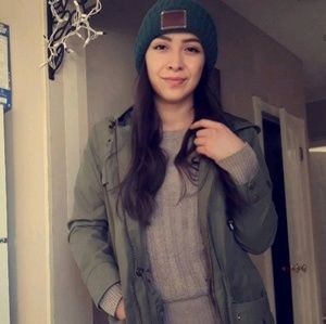 Meet your Posher, Daniela